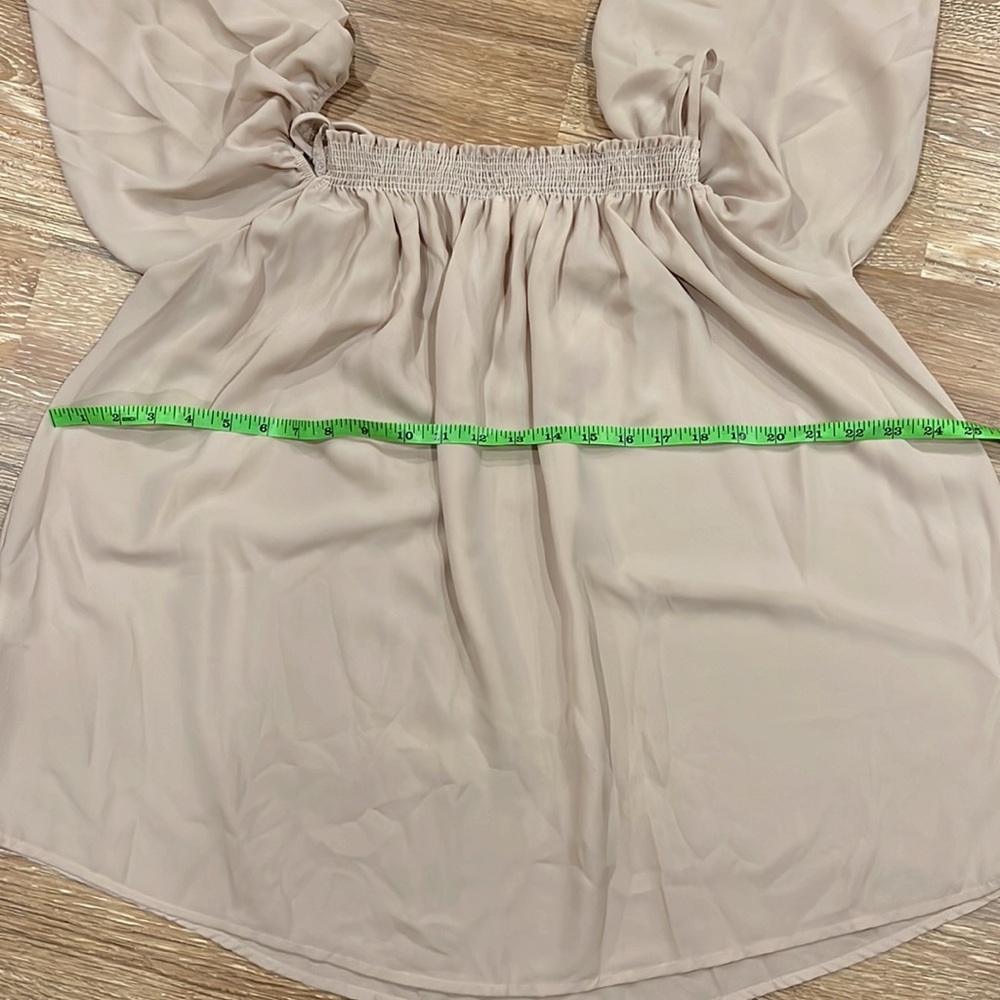 Fantastic Fawn cold shoulder top - Picture 6 of 6